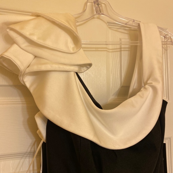 prom dress - Picture 2 of 4